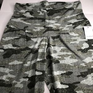A:glow maternity leggings gray green NWT stretch pants camo camouflage sz XXL